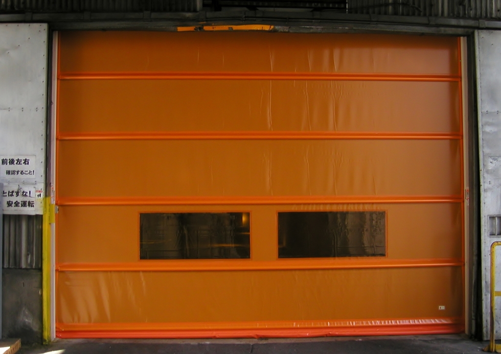 ビニールカーテン のれん 静電透明（リブ付）厚み2mm×幅300mm×長さ30m 1巻   工場 倉庫 冷房 暖房 パーテーション 間仕切り - 4